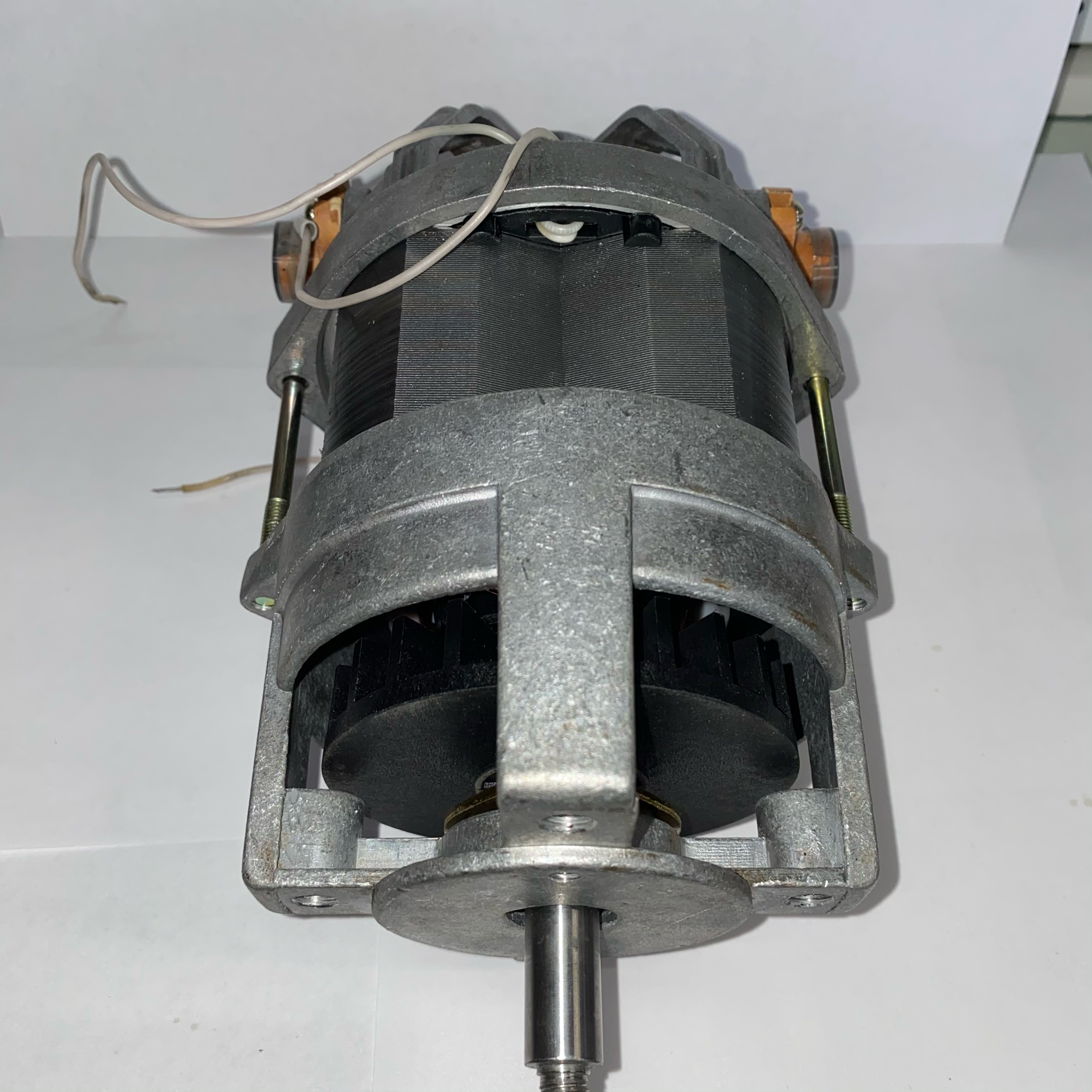 Двигатель для зернодробилки  ДК-105-1200Вт